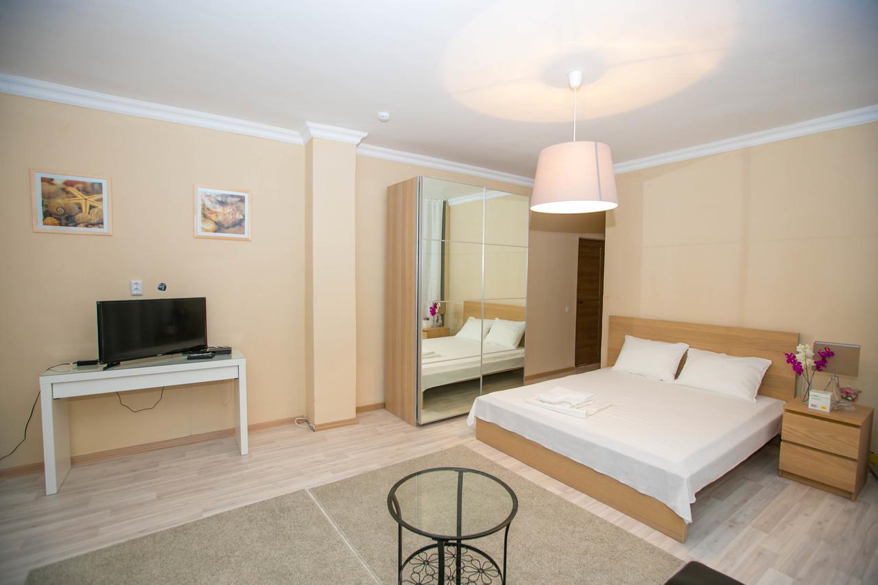 Hotel Jasmine Atyrau Ngoại thất bức ảnh